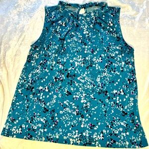 Croft&Barrow blouse, sleeveless, blue w/ multi color splatter pattern, size M